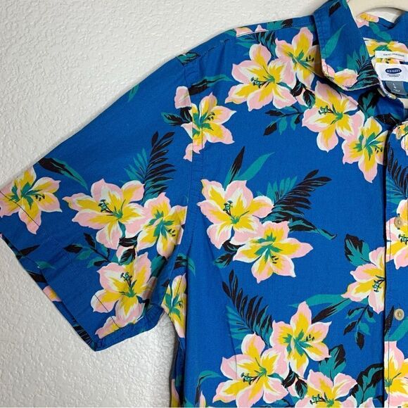 Old Navy Men’s Slim Fit Coupe Blue Hawaiian Short Sleeves Button Down Shirt - Picture 4 of 12